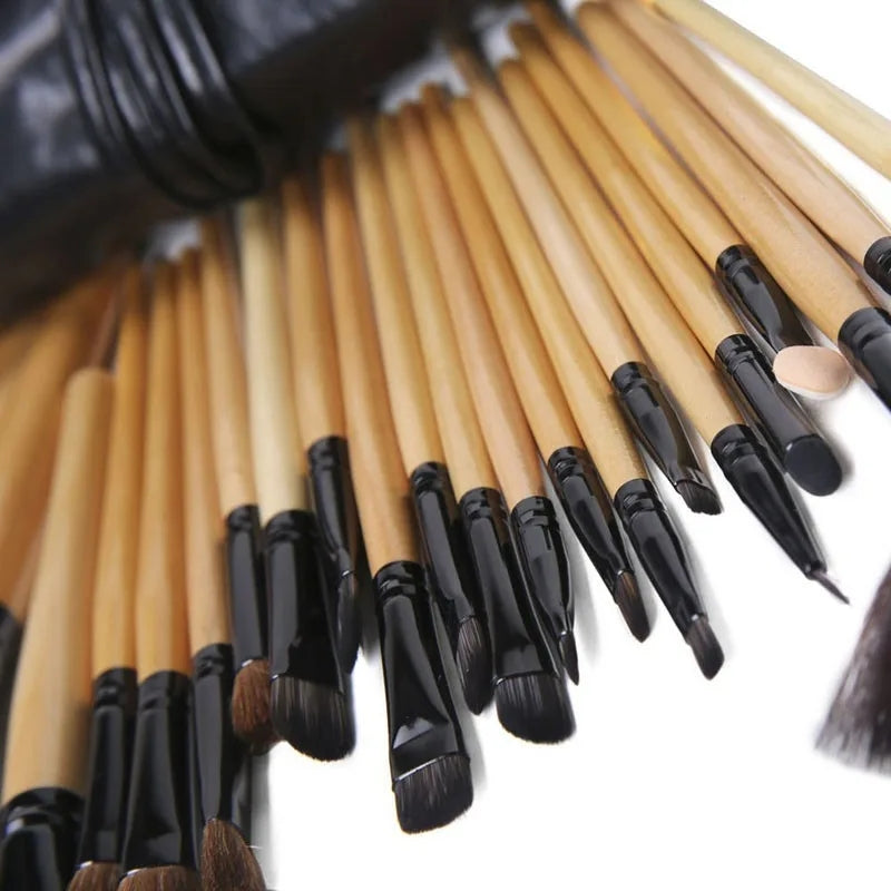 Set of 24 Supersonic makeup brushes including eyeshadow, foundation, and eyebrow tools for professional cosmetics application.